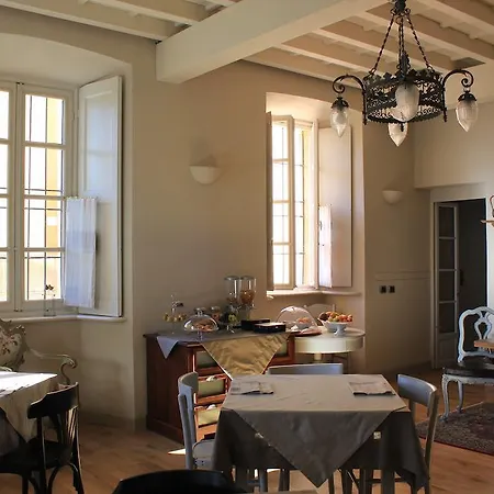 Couette-café Al Dom 4*